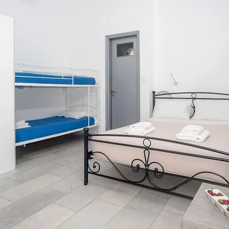 Apartment For 6 Dpan Saint George Naxos Apartment