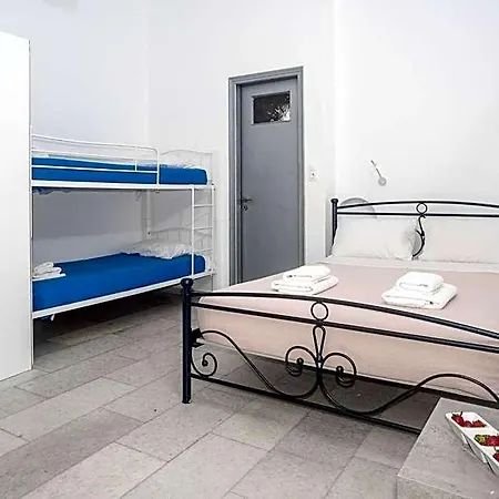 Amazing Naxos For 6 Modern Furnishings Appartement